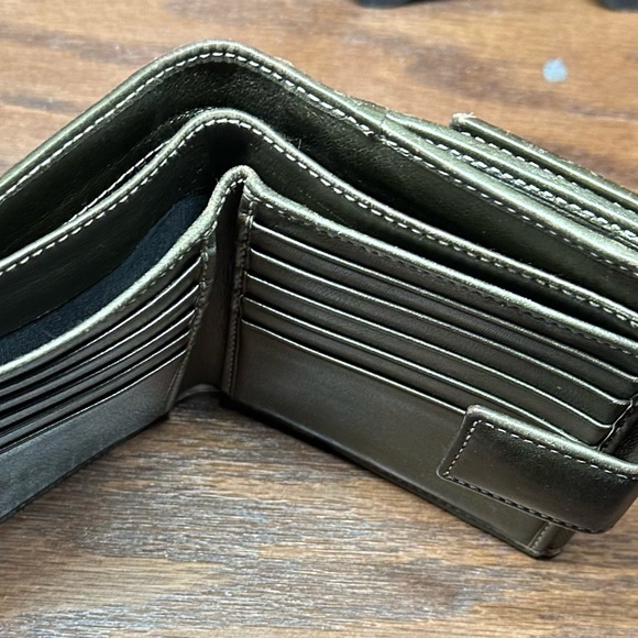 Gucci Wallet made in Italy. - Picture 6 of 11